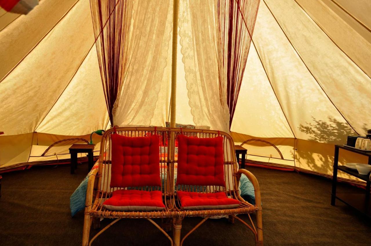 Guillerin Caravan&Glamping Sornac Exteriör bild