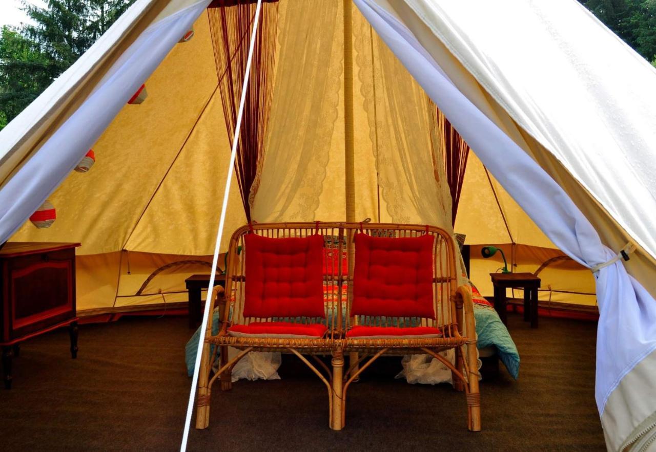 Guillerin Caravan&Glamping Sornac Exteriör bild